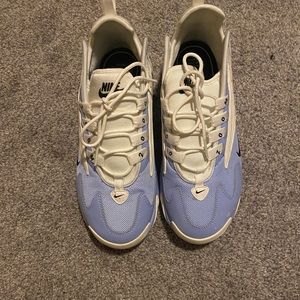 Nike tennis shoes